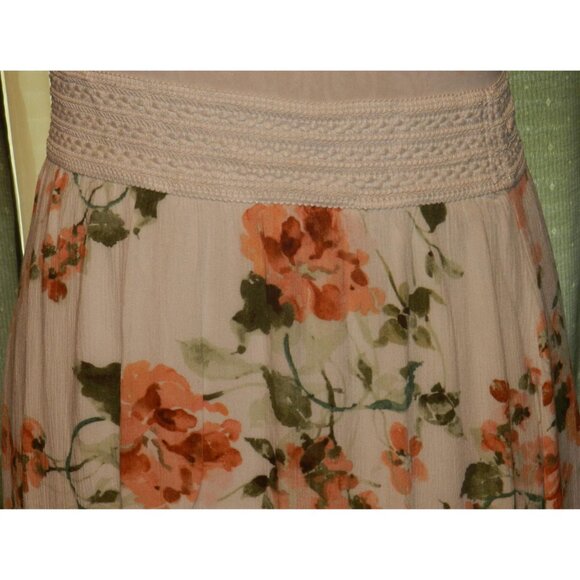 Robert Louis size Large rayon floral lace detailed skirt 41" in length - Picture 2 of 4